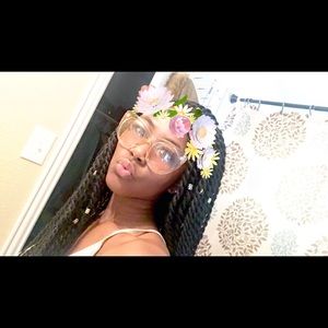 Meet your Posher, Mikayla